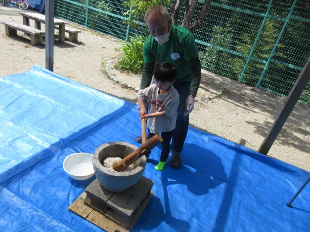 交流事業 おもちつき