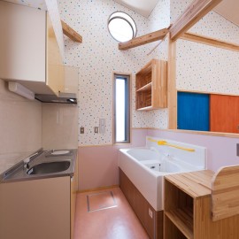 沐浴コ-ナ-があり、お家で沐浴が難しいお子さんのお手伝いができます。